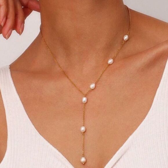 REVOLVE Jewelry - Pearl drop necklace N467
